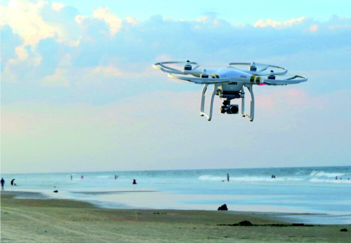 Drone sur une plage